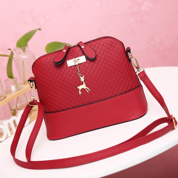 Bolso de concha con colgante de ciervo, bolso pequeño de moda con hendiduras de estilo retro coreano - Imagen 8