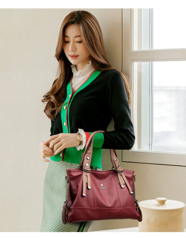 Bolso grande de cuero transfronterizo  para mujer  Bolso de motocicleta a  juego de color popular - Imagen 11