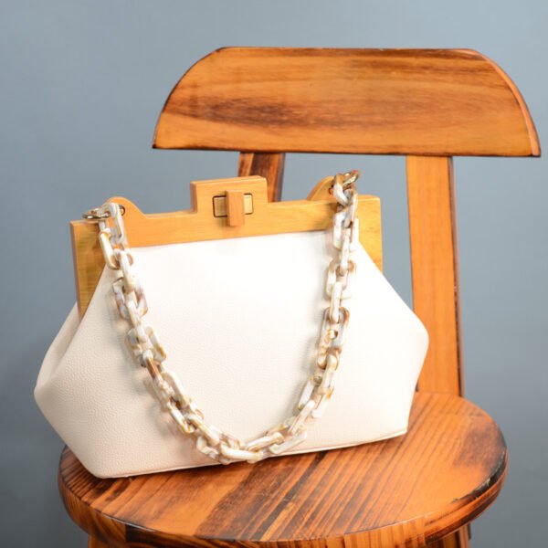 Bolsa con clip de madera