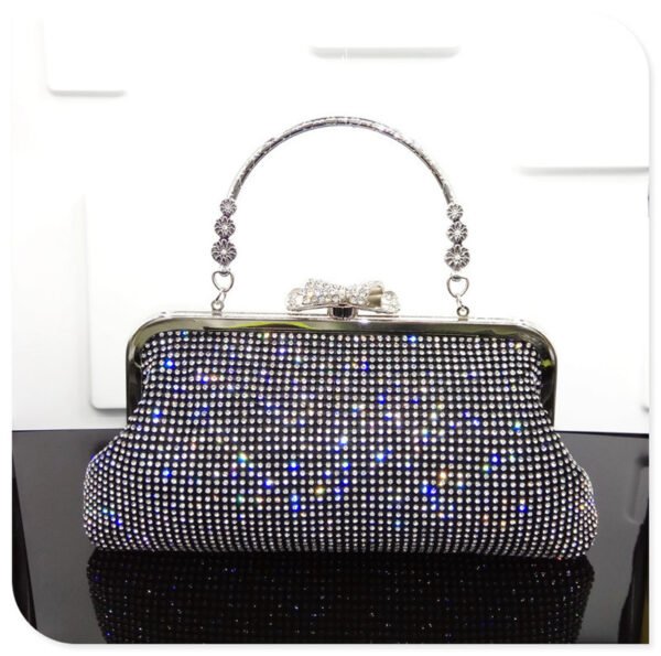 Vestido de novia con bolso de noche con diamantes incrustados - Imagen 2