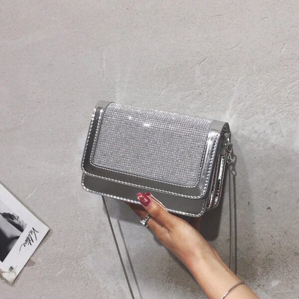 Bolso cuadrado pequeño con strass - Imagen 5