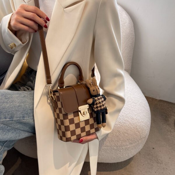 Bolso de diseño francés Niche portátil para mujer - Imagen 2